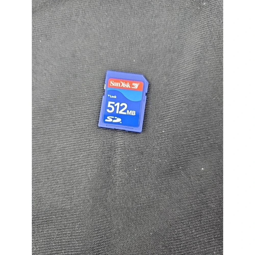 Hitachi dz-gx5080a DVD Camcorder, With Accessories Tested Working Needs Battery